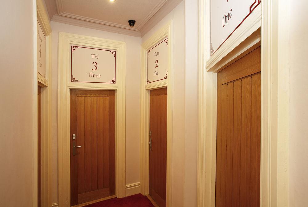 Castle Hotel อาเบอรีสวิท ภายนอก รูปภาพ