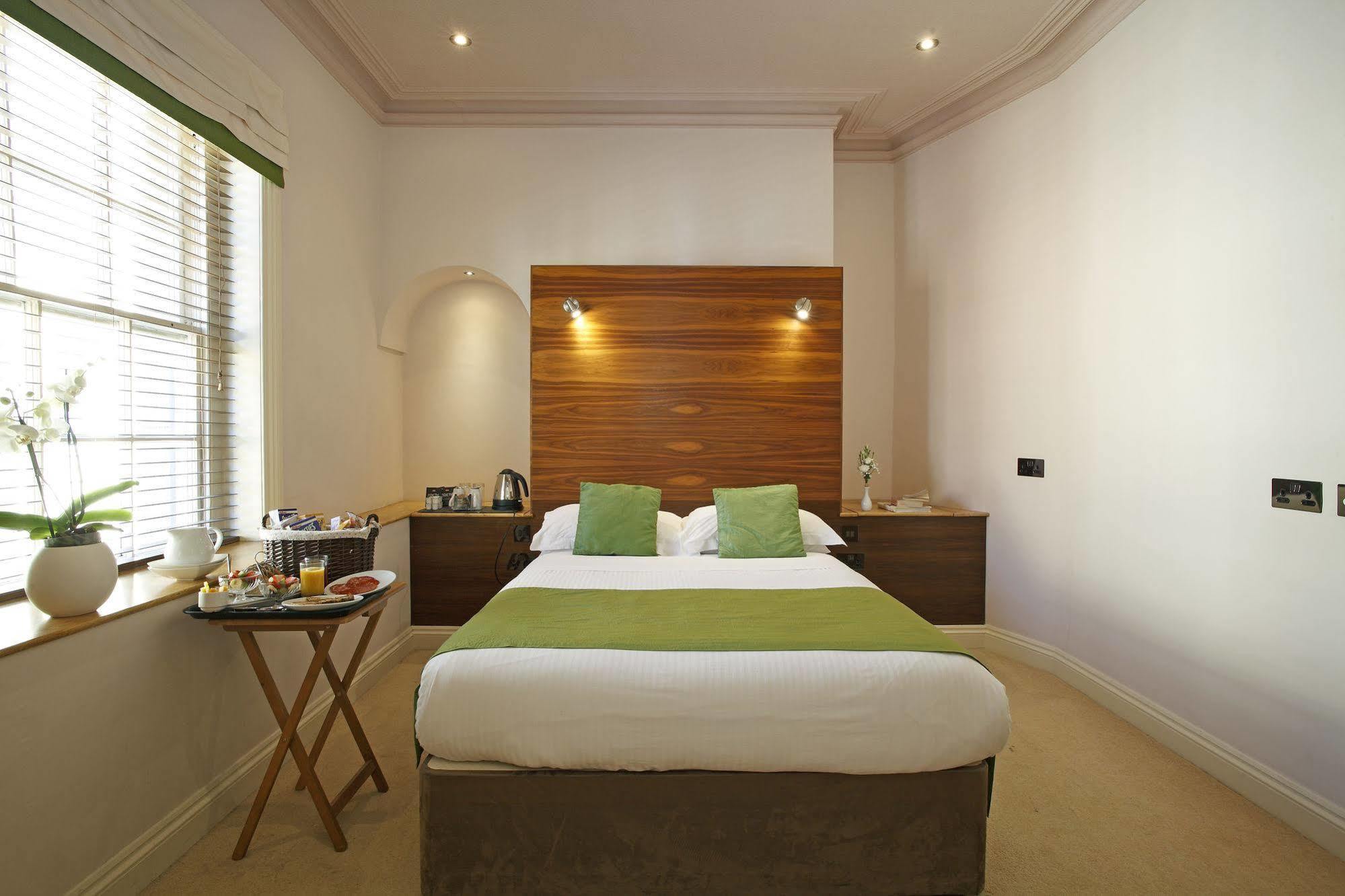 Castle Hotel อาเบอรีสวิท ภายนอก รูปภาพ